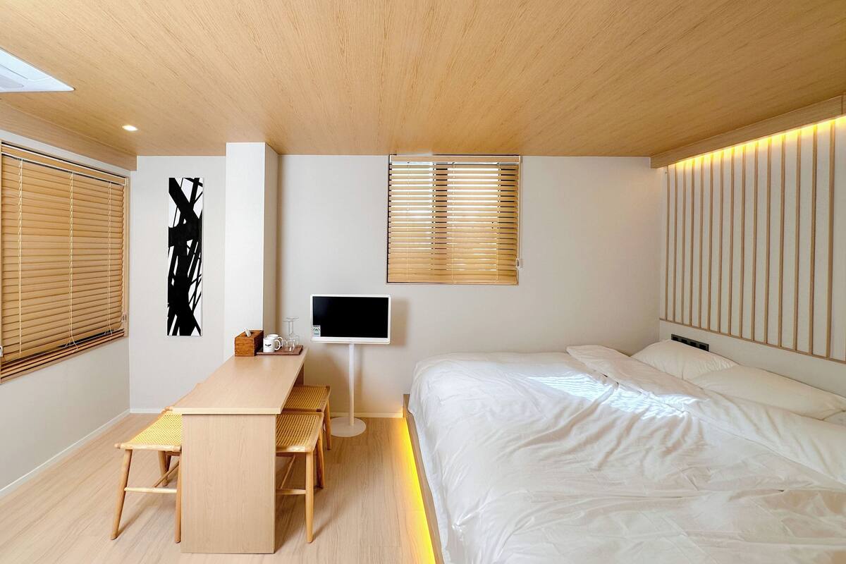 Double Room | Free WiFi