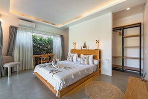 2 bedrooms, travel cot, free WiFi, bed sheets - Bingin Villas: Luxury, Concierge & Security (Badung)