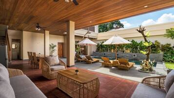 Three Bedroom Private Pool Villa | Dapur kecil pribadi