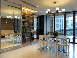 Dining - StayHere Fast WiFi 5 Star View in Makati (Makati)