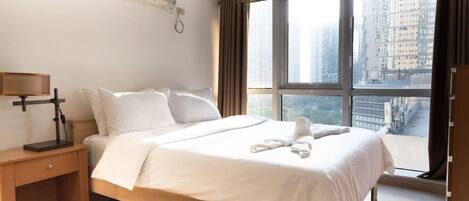 WiFi, bed sheets