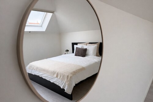 Central Ghent | Comfortable Rooms with WiFi