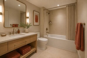 Classic-Zimmer | Badezimmer | Kostenlose Toilettenartikel, Haartrockner, Handtücher, Seife