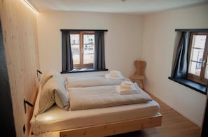 Comfort Double Room, Pets Not Allowed, Mountain View | Desk, laptop workspace, free WiFi