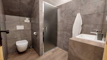 Chalet, vue montagne | Salle de bain