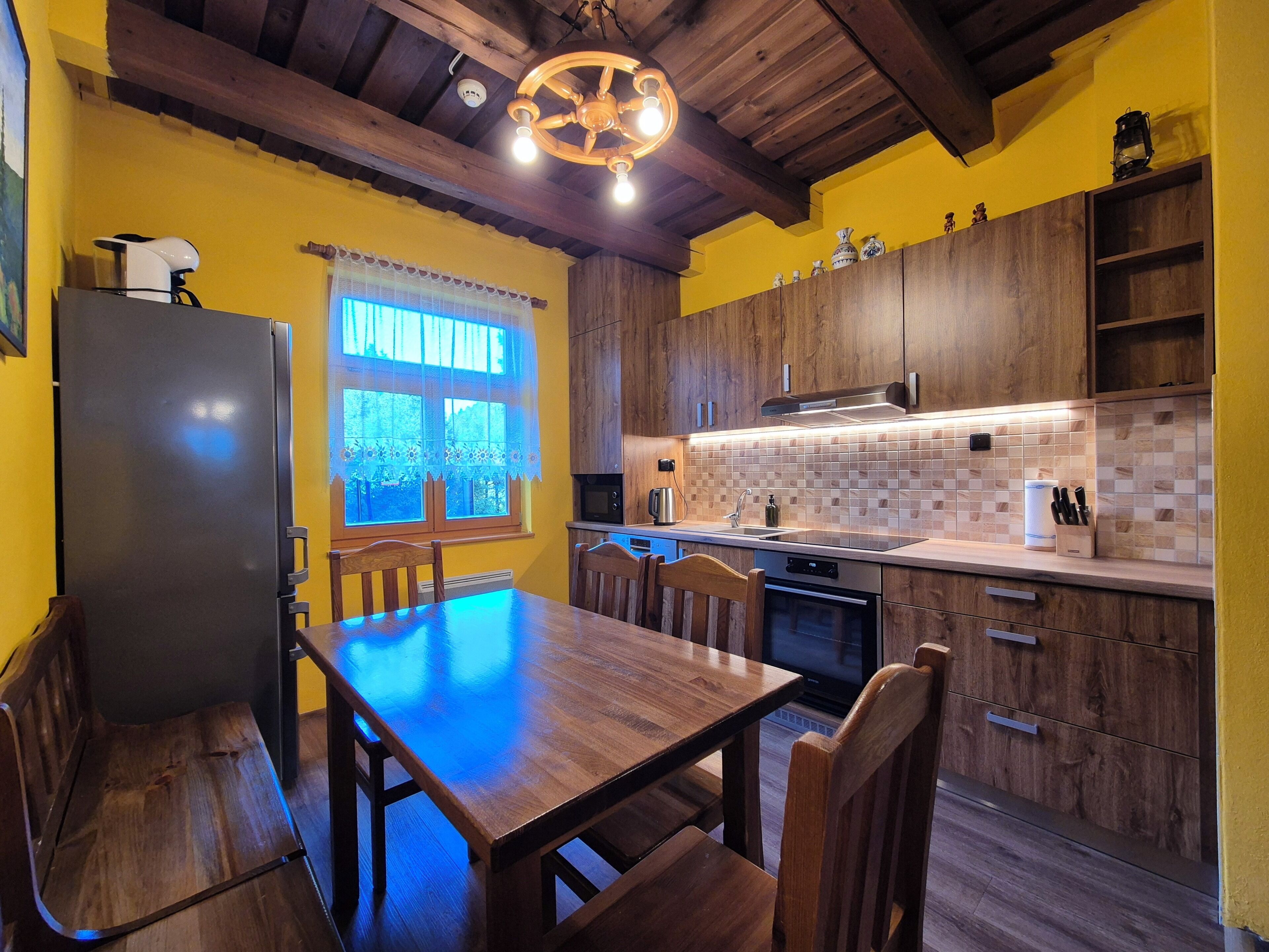 Chalet, Mountain View | Private kitchen