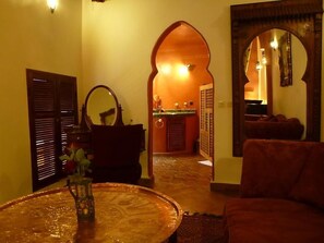 Comfort Suite, Patio, Courtyard View | Interior - Riad Timadrouine (Tinghir)
