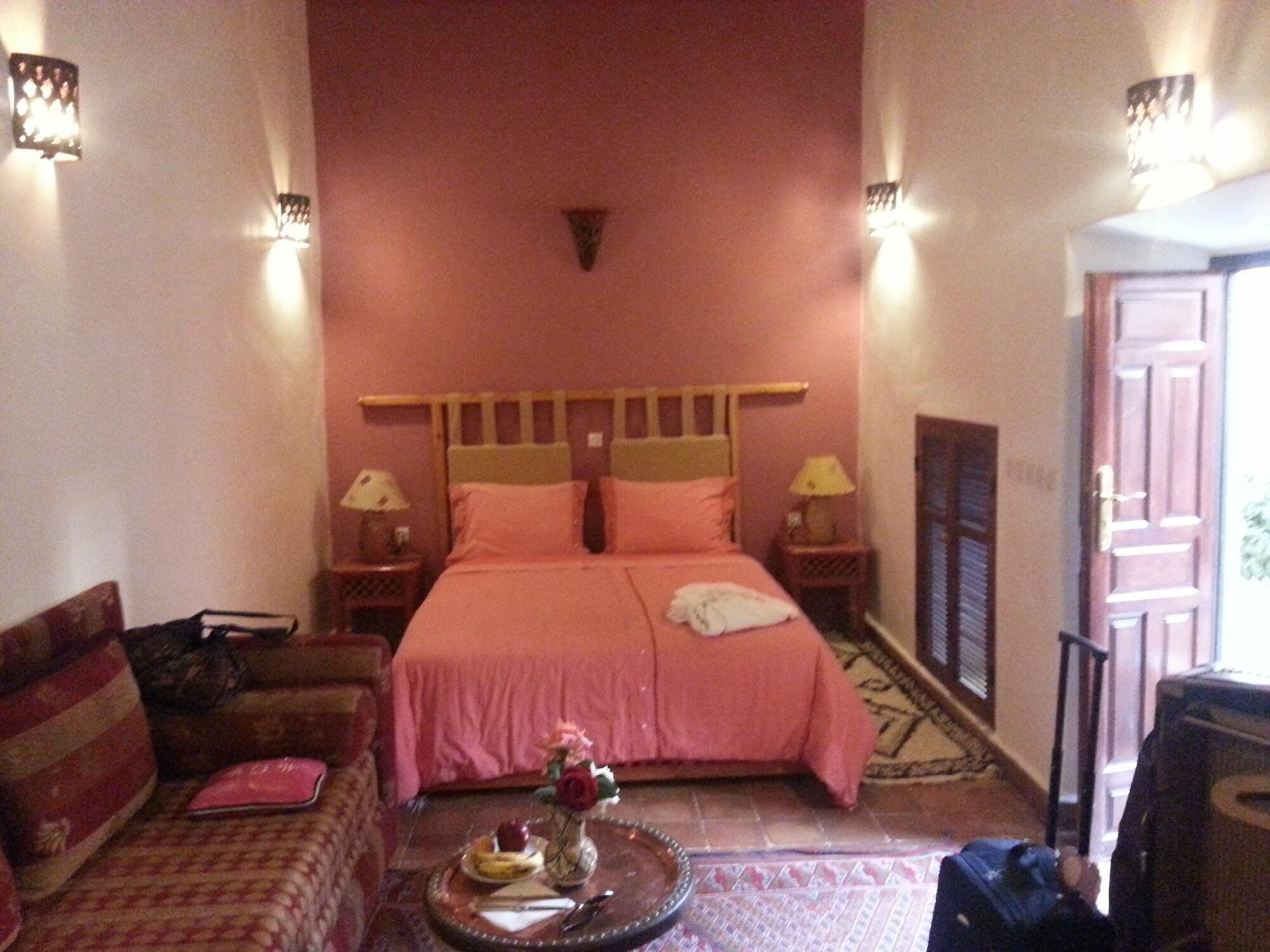 Junior Suite, Patio, Courtyard View | Soundproofing, iron/ironing board, free WiFi, wheelchair access