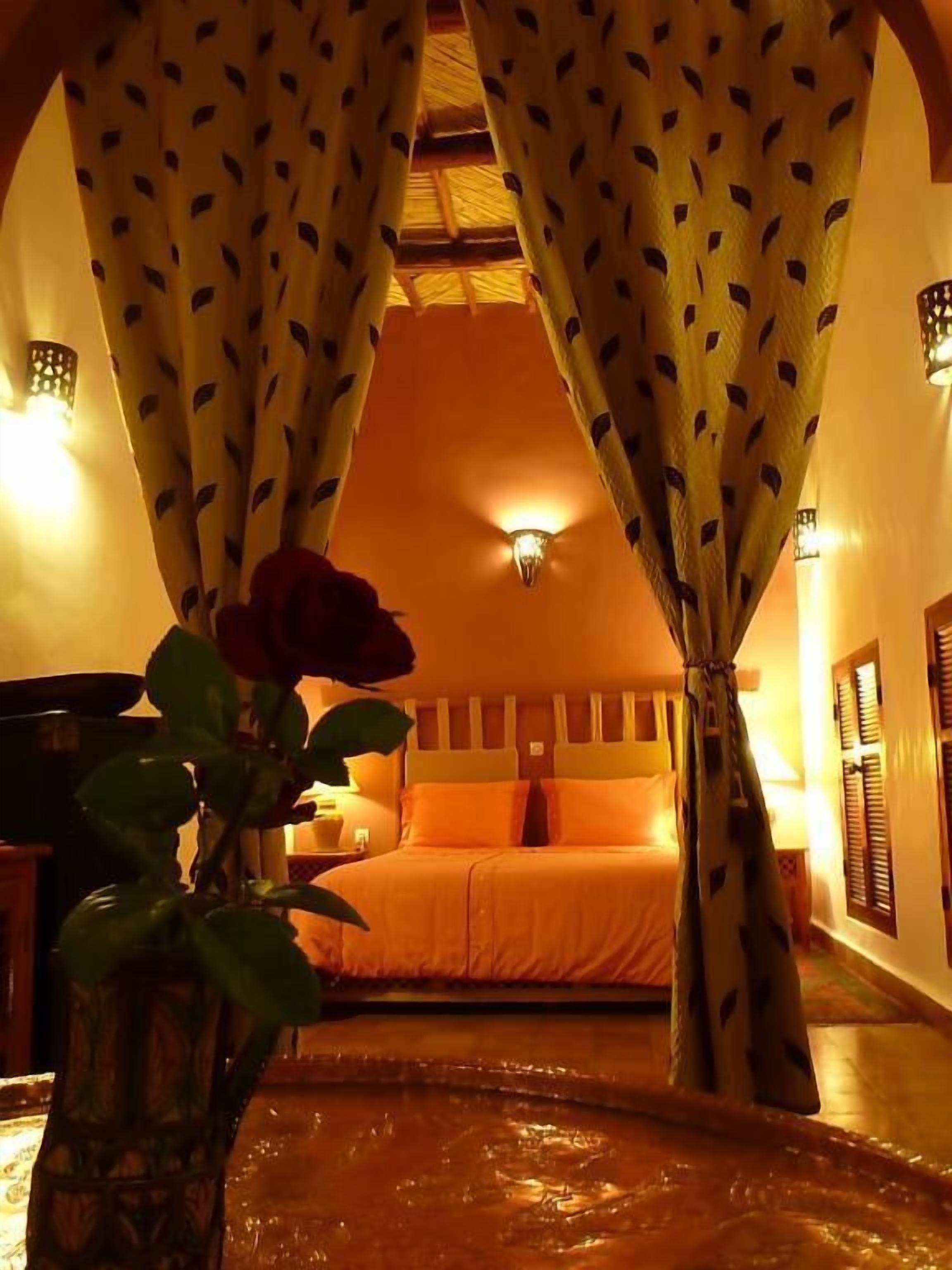 Comfort Suite, Patio, Courtyard View | Soundproofing, iron/ironing board, free WiFi, wheelchair access