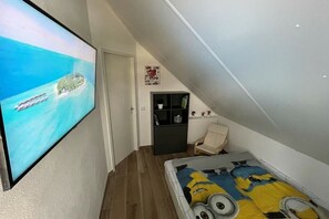 3 slaapkamers, reisbedje, gratis wifi