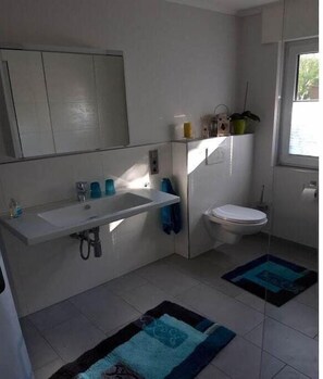 Bathroom - Holiday apartment with 3 bedrooms (Monschau)