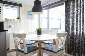 Dining - Holiday home with 2 bedrooms (Callantsoog)
