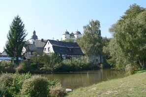 Esterni