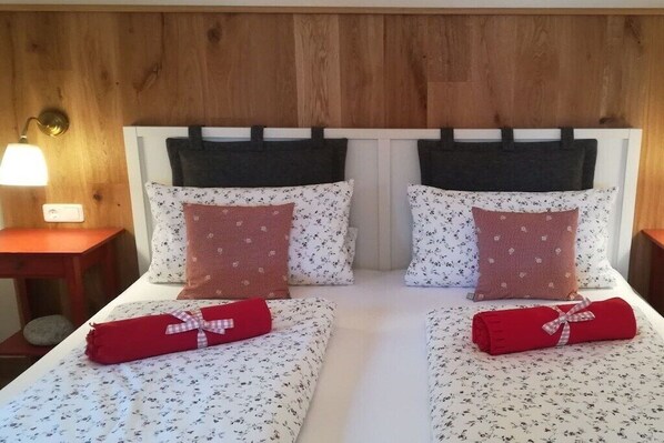Iron/ironing board, free WiFi, bed sheets - in the country house in Irlau (St. Englmar)