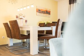 Dining - Holiday apartment in Oberhof with Wi-Fi (Oberhof)