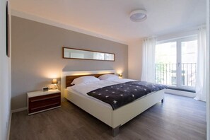 Room - Holiday apartment with 2 bedrooms (Tübingen)