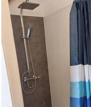 Bathroom - Holiday home with 1 bedroom (Kamperland)