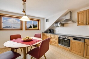 Private kitchen - Holiday apartment with 1 bedroom (Rettenberg)