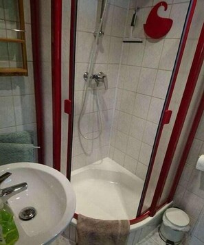Bathroom - Holiday home with 3 bedrooms (Schleusingen)