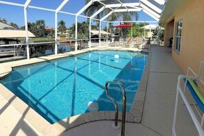 Pool - Holiday home with 1 bedroom (Cape Coral)
