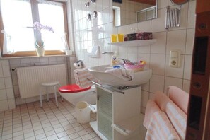 Bathroom - Landhaus Schmid - Apartment 8 (Oberstdorf)