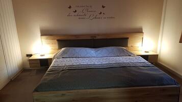 1 Schlafzimmer, Bügeleisen/Bügelbrett, kostenloses WLAN, Bettwäsche