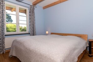 Room - Holiday home in Grömitz with swimming pool (grömitz)