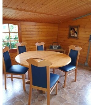 Dining - Maria Rosa Holiday Apartment (Sandberg)