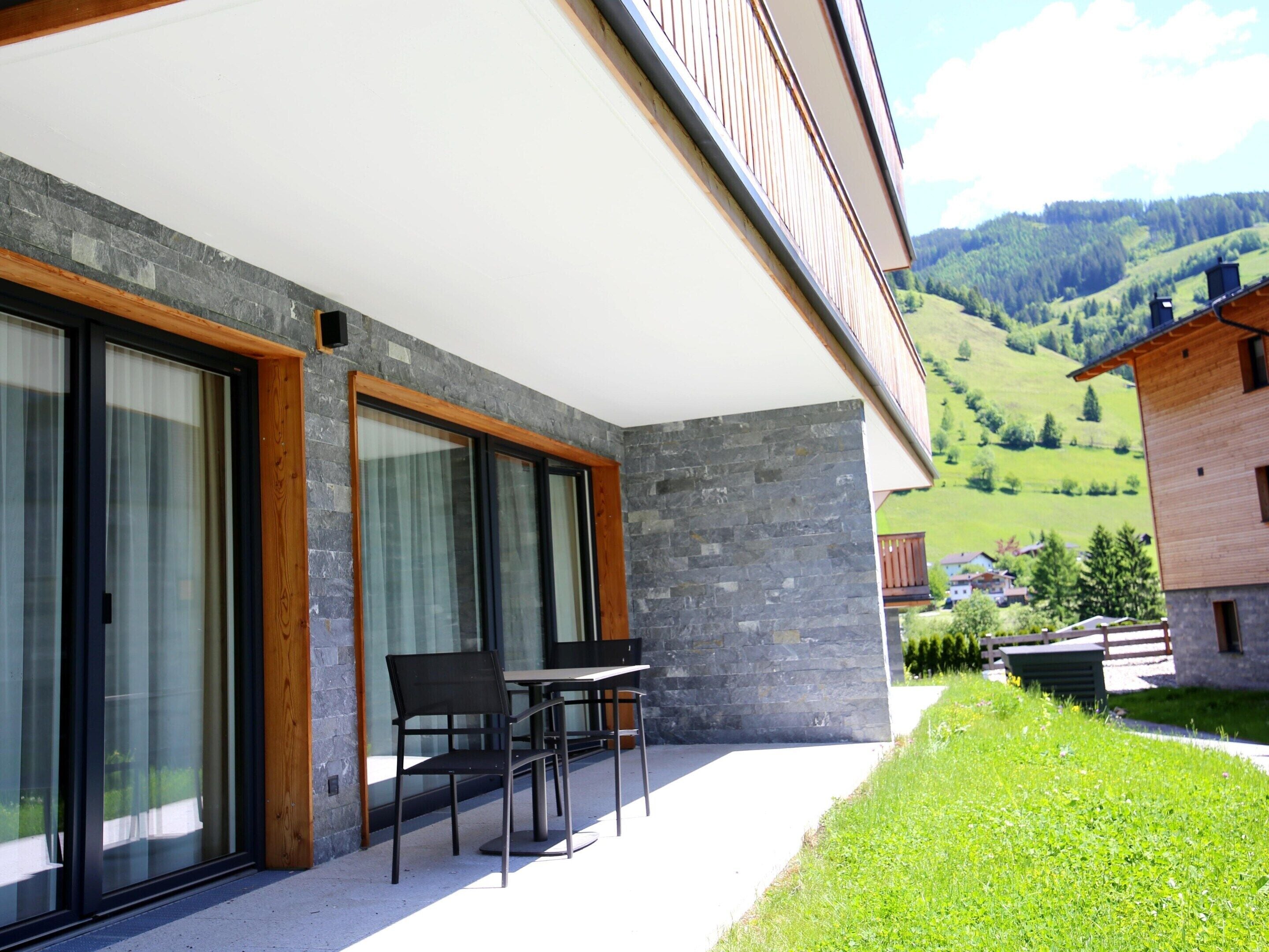 House | Balcony
