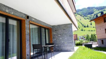 House | Balcony