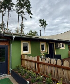 Exterior - Holiday home by the lake (Gorden Staubitz)