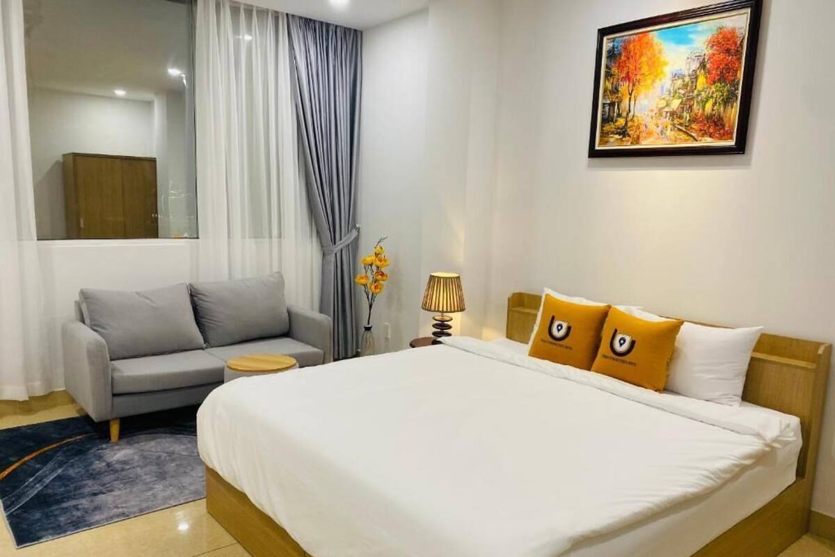 Triple Room, City View | Soundproofing, iron/ironing board, free WiFi