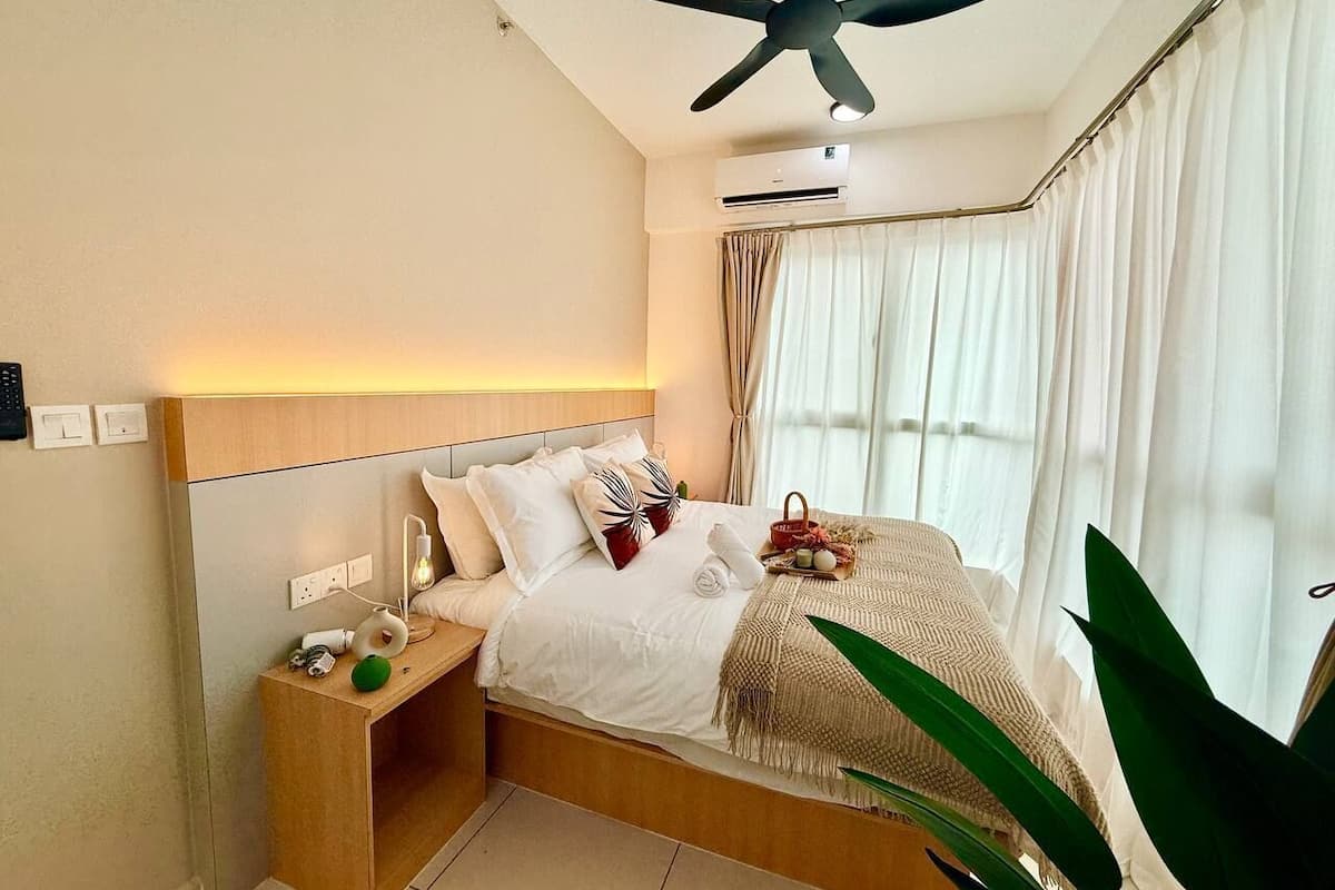 Elite Apartment, 2 Bedrooms, Non Smoking, City View | Egyptian cotton sheets, premium bedding, WiFi (free), bed sheets