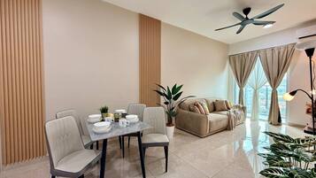 Executive-Apartment, Stadtblick | Speisen