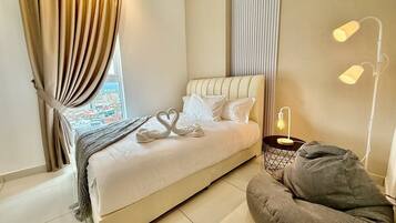 Free WiFi, bed sheets