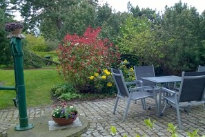 Outdoor dining - Holiday apartment with 2 bedrooms (Wendisch Langendorf)