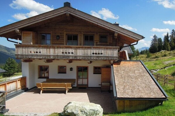 Exterior - Ski lodge in Krimml with swimming pool (Krimml)