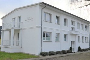 Esterni