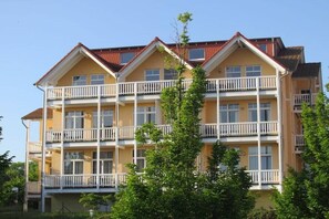 Esterni