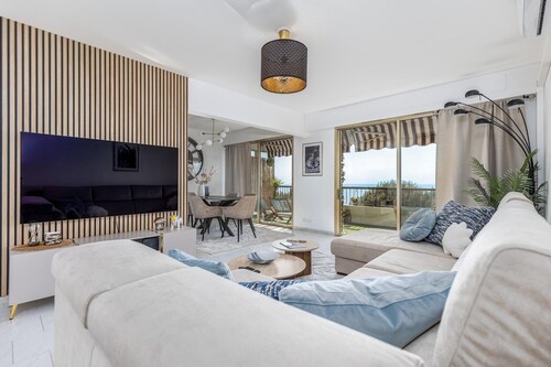 MC Riviera: modern apartment with stunning sea view and terrace near Monaco