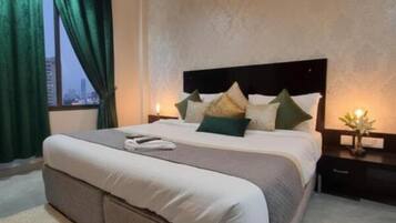 Deluxe Room | Desk, laptop workspace, free WiFi
