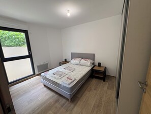 Iron/ironing board, WiFi, bed sheets - Vrbo Property (Les Angles)
