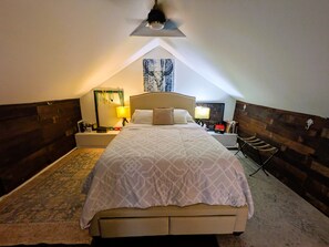 3 slaapkamers, een strijkplank/strijkijzer, internet, beddengoed