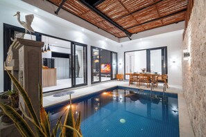 Outdoor pool - Villa Toograss close to Black Sand Beach (gianyar)