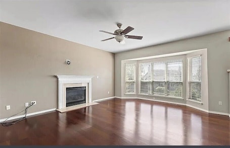 Interior. Soothing 1-bedroom house in lovely Madison perfect for relaxing stays