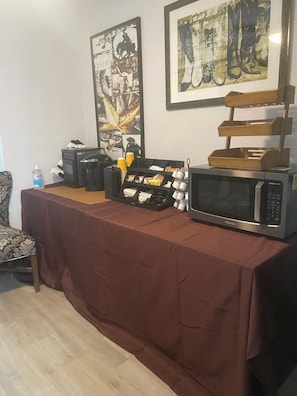 Breakfast area