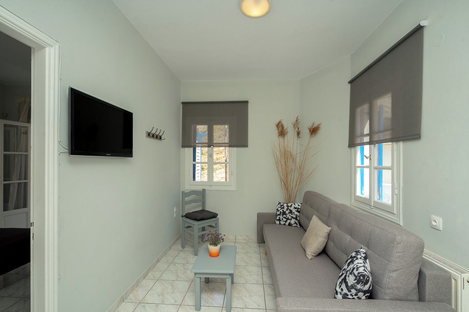 Family Apartment, Beach View | Living area