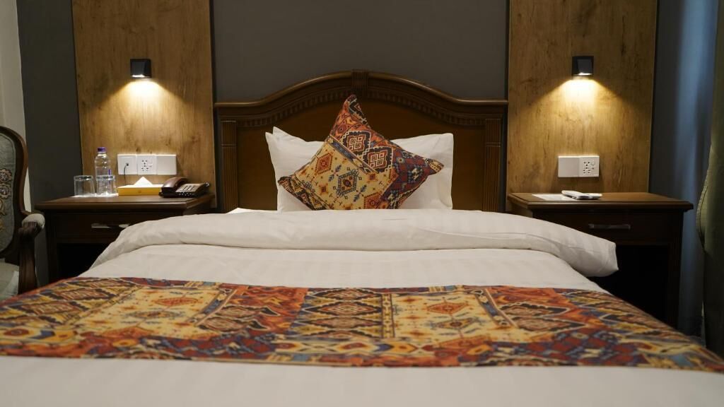 Chambre Simple Standard | Fer et planche à repasser, Wi-Fi gratuit