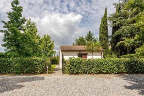 Exterior - Chalet Pino - Private Parking (Pistoia)