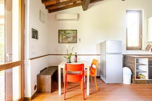 Dining - Chalet Pino - Private Parking (Pistoia)